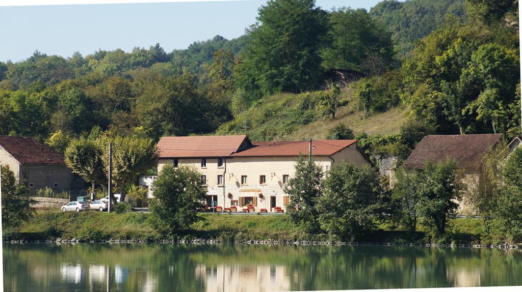 Hotel La Source Porcieu-Amblagnieu Exteriér fotografie